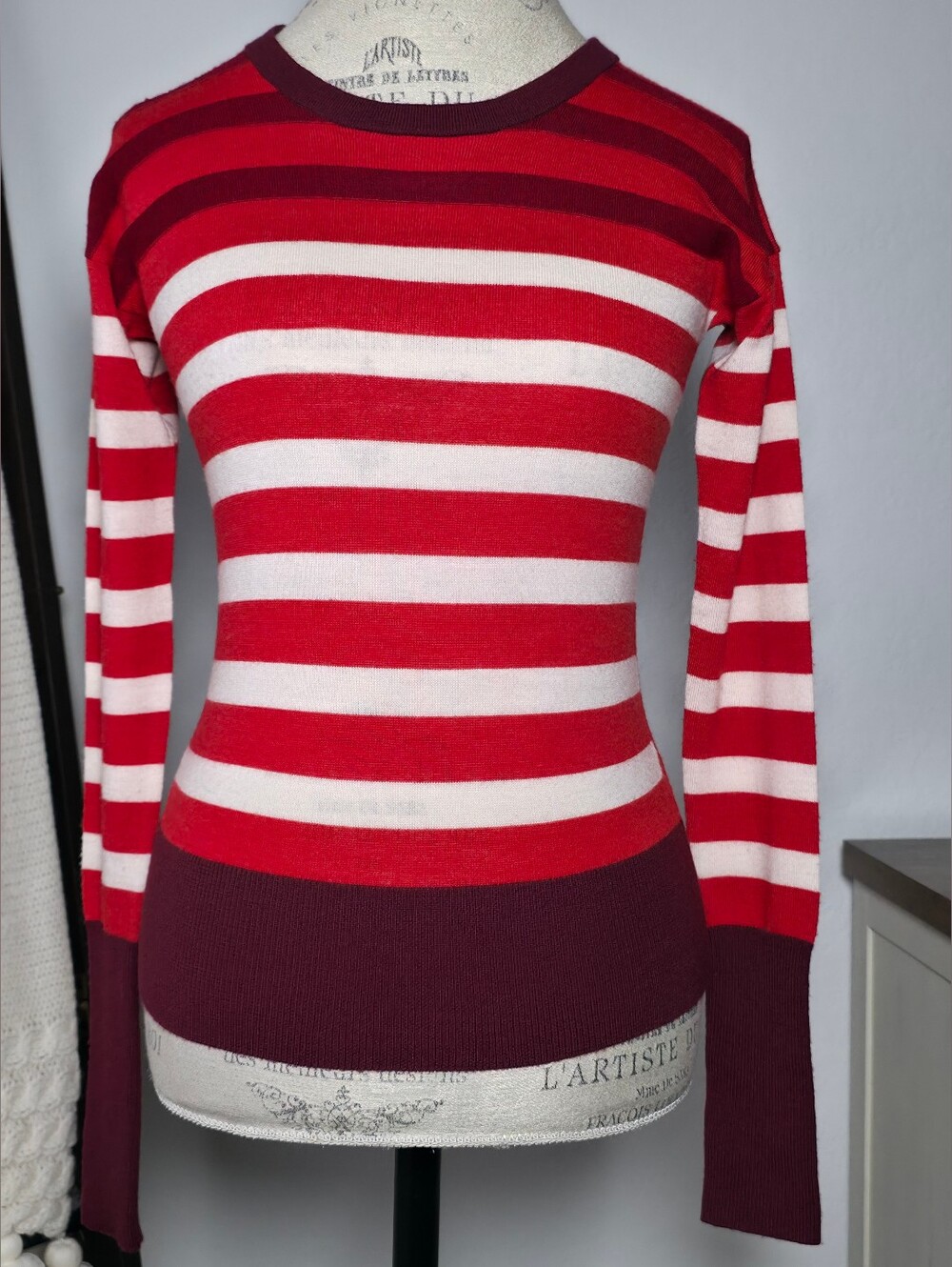 Marc Jacobs 100% Merino Wool Crewneck Sweater Size XS Corvette Red Stripes
